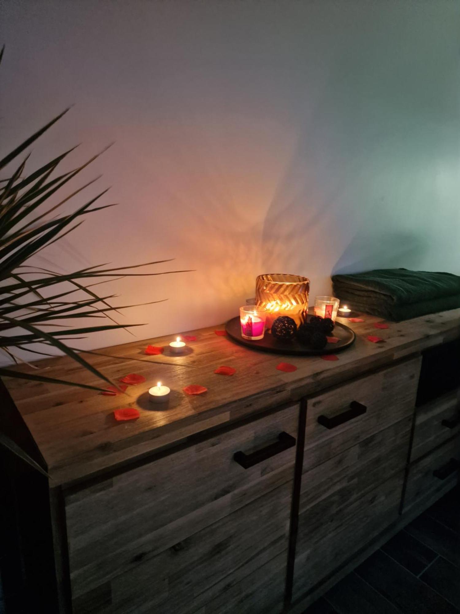 Atoumo Appartement Love Jacuzzi & Jardin Disneyland Paris Quincy-Voisins Exterior foto
